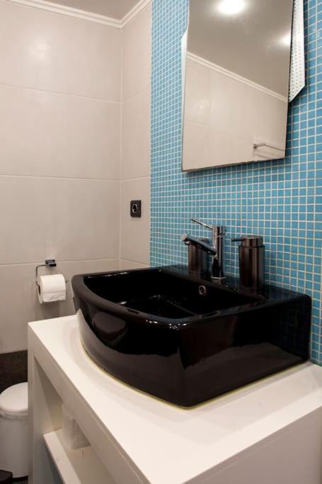 אגיה פלגיה קיתירה Lenico Beachfront Suites מראה חיצוני תמונה