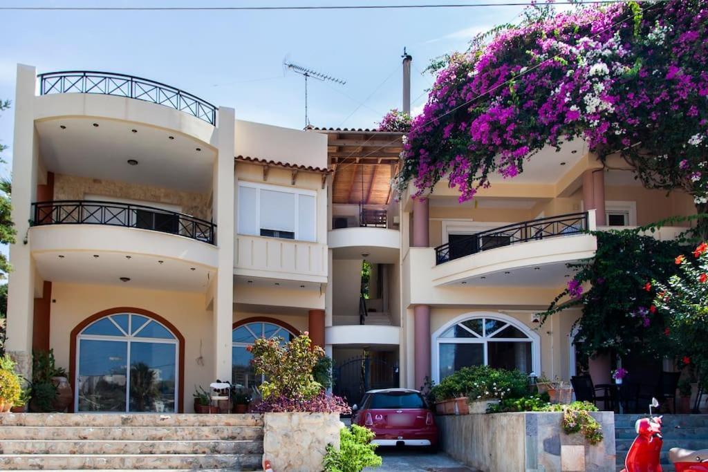 אגיה פלגיה קיתירה Lenico Beachfront Suites מראה חיצוני תמונה