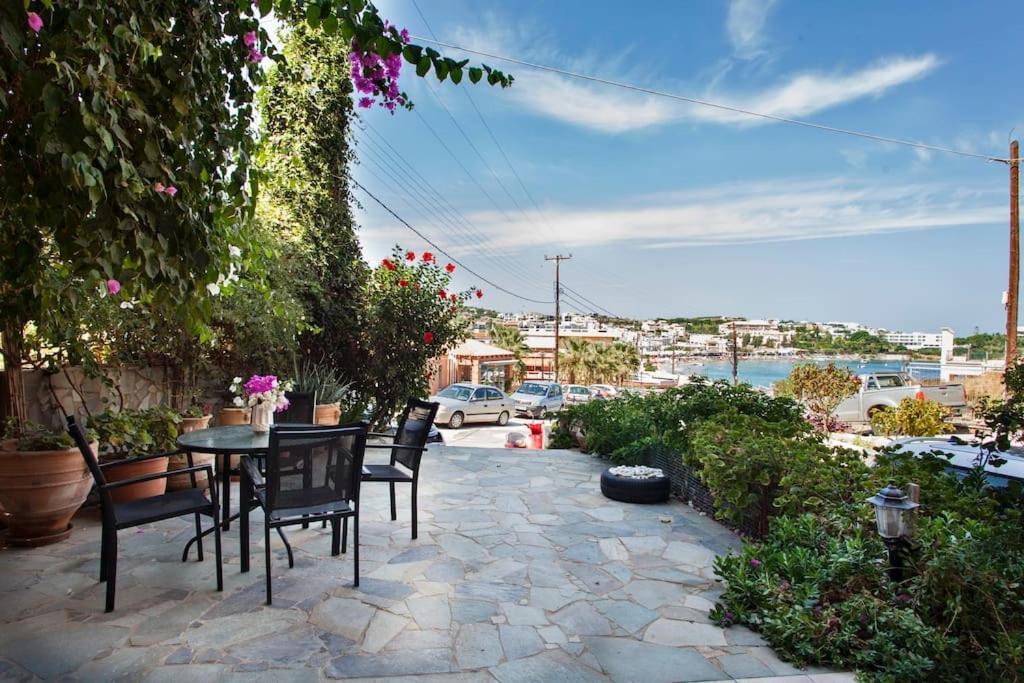 אגיה פלגיה קיתירה Lenico Beachfront Suites מראה חיצוני תמונה